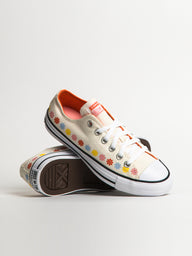 WOMENS CONVERSE CHUCK TAYLOR ALL-STARS OX SNEAKER - CLEARANCE
