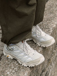 WOMENS MERRELL MOAB 3 - CLEARANCE