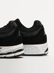 MENS NEW BALANCE 2002 SNEAKER - BLACK