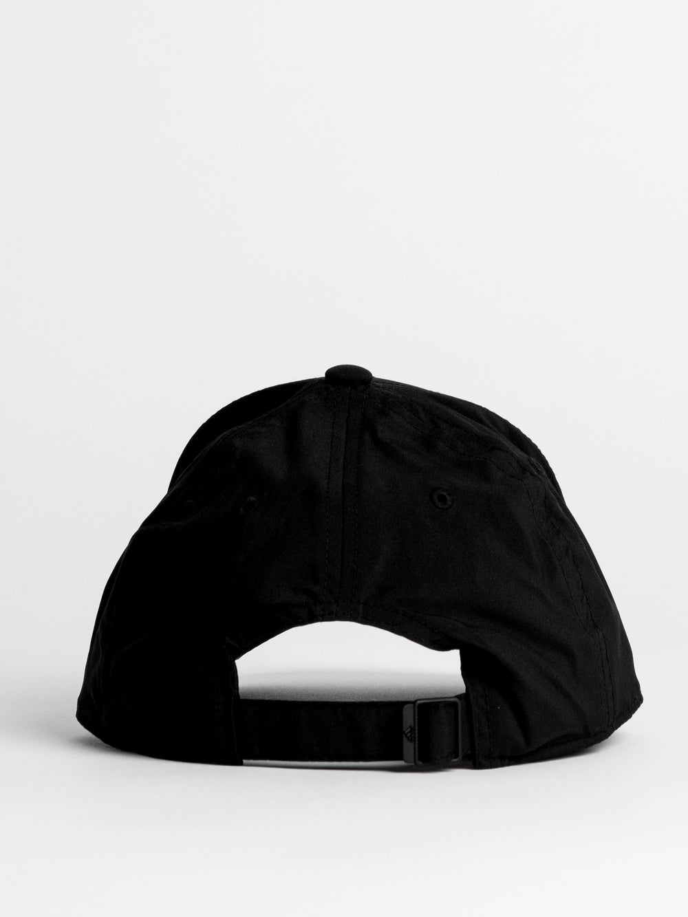 ADIDAS LIGHTWEIGHT EMROIDERED BASEBALL HAT - CLEARANCE