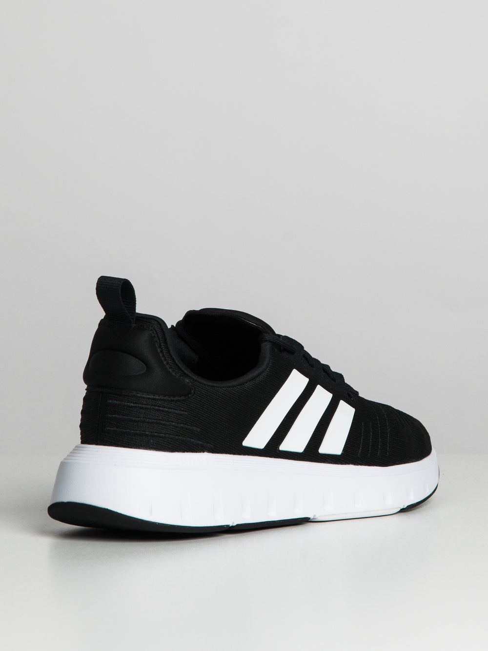 MENS ADIDAS SWIFT RUN 23 - CLEARANCE