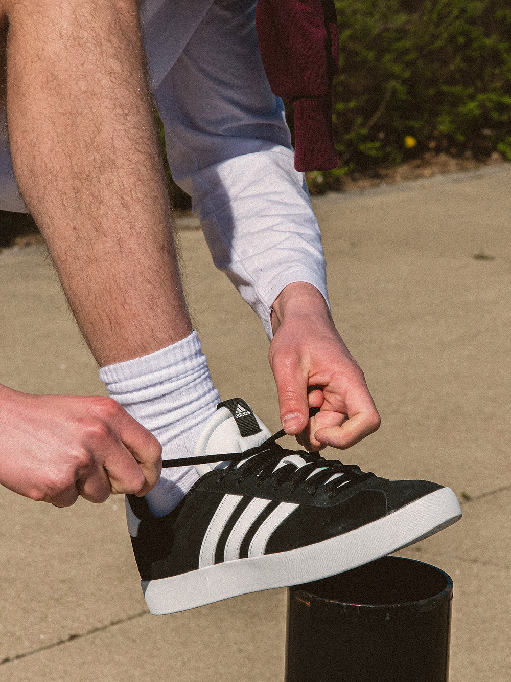 MENS ADIDAS VL COURT 3.0 SNEAKER - CLEARANCE