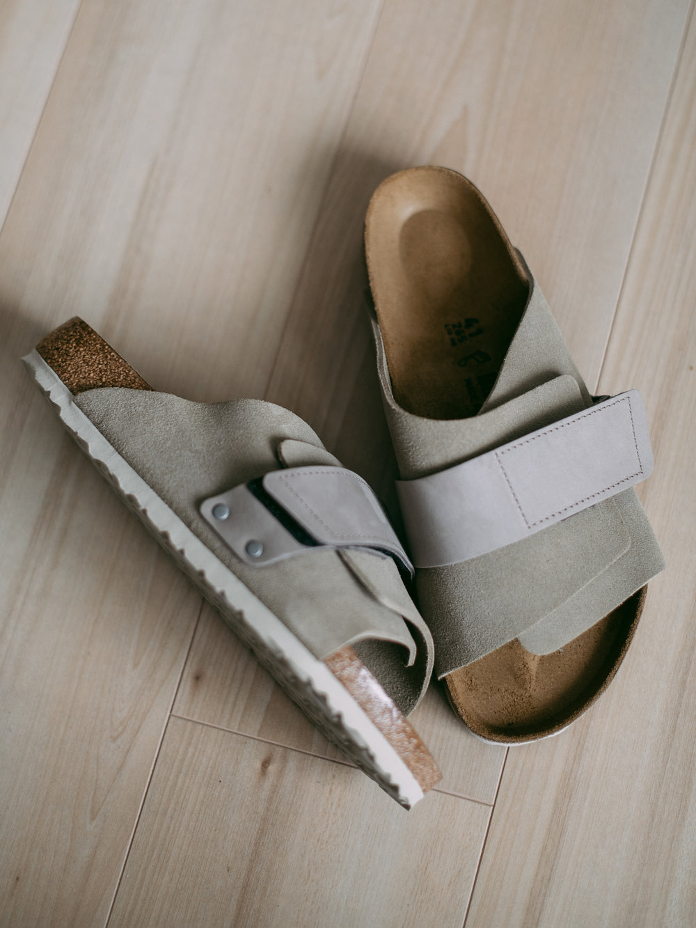 WOMENS BIRKENSTOCK KYOTO SUEDE NARROW SANDALS - TAUPE - CLEARANCE