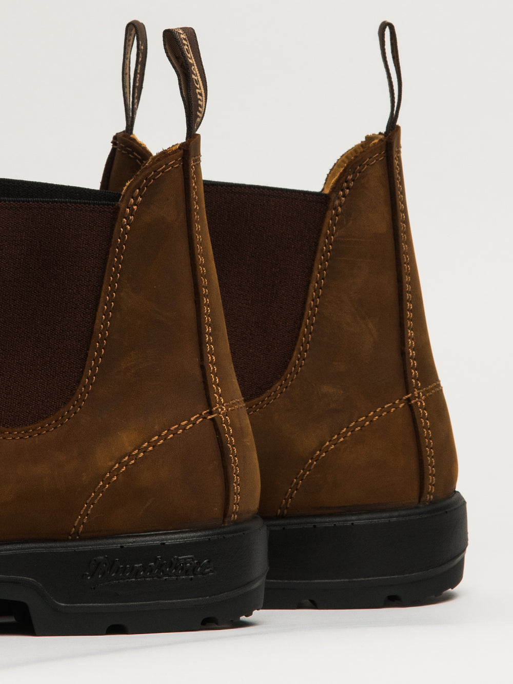 MENS BLUNDSTONE LEATHER LINED ROUND TOE BOOT - TEAK