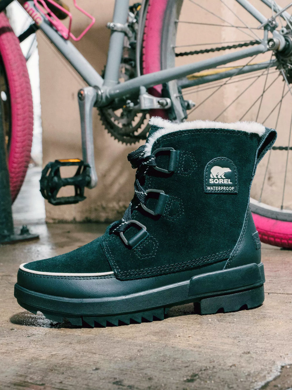 WOMENS SOREL TIVOLI IV WATERPROOF BOOT - CLEARANCE