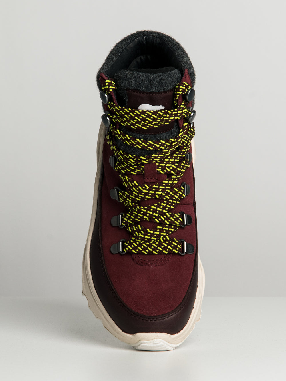 WOMENS SOREL KINETIC BREAKTHRU CONQUEST WATER PROOF - CLEARANCE
