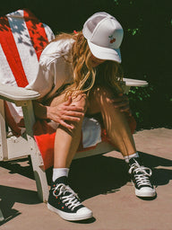 WOMENS CONVERSE CHUCK TAYLOR ALL-STARS HI SNEAKER - CHERRY - CLEARANCE