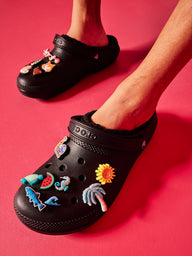 MENS CROCS CLASSIC LINED CLOGS - BLACK