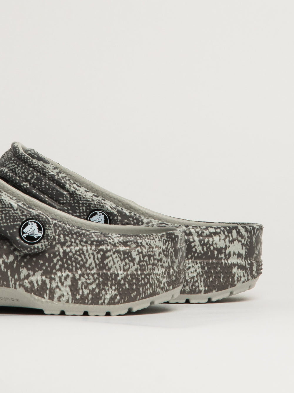 CROCS CLASSIC POP ANIMAL CLOG SLIP-ON - GREY