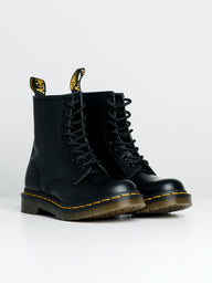 WOMENS DR MARTENS 1460W SMOOTH BOOT - CLEARANCE