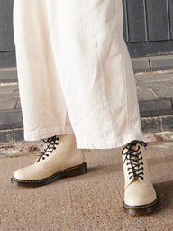 MENS DR MARTENS 1460 SMOOTH - CLEARANCE