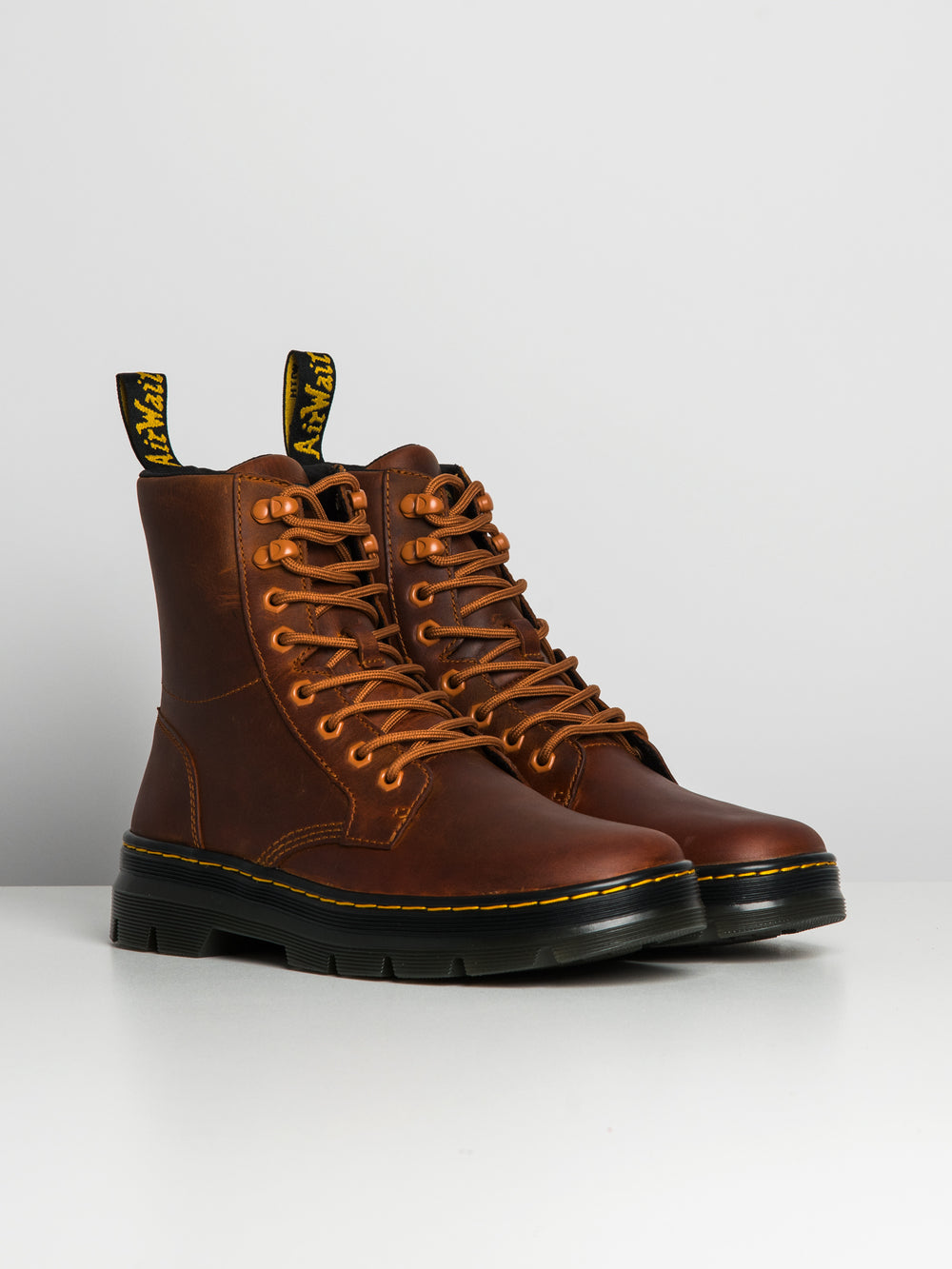 MENS DR MARTENS COMBS ARCHIVE PULL UP - CLEARANCE