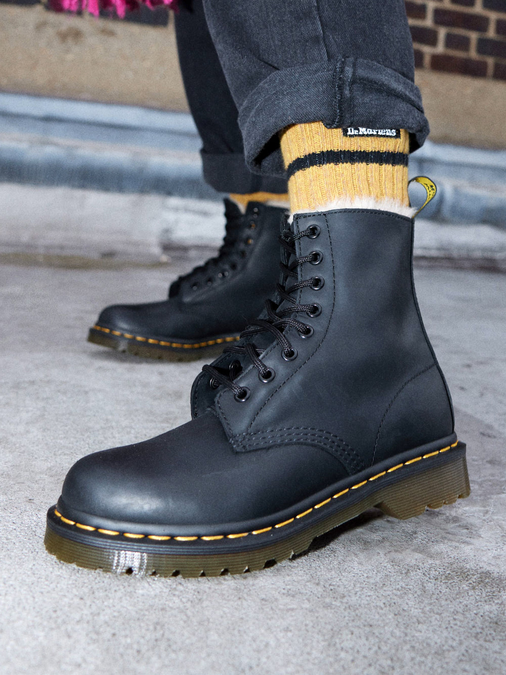 WOMENS DR MARTENS 1460 SERENA BOOT - CLEARANCE