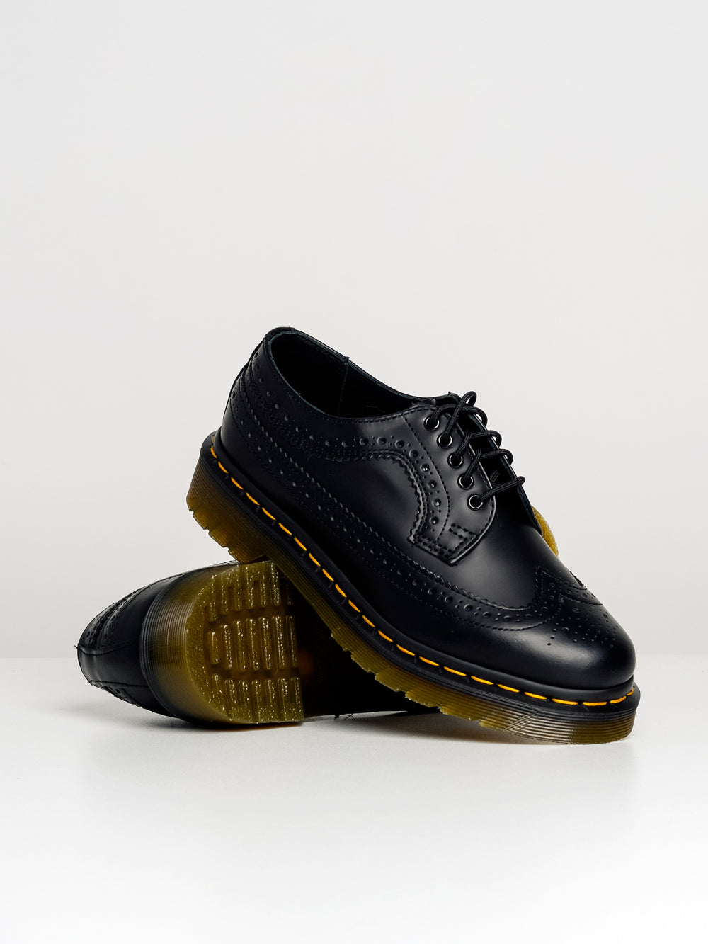 WOMENS DR MARTENS 3989 SMOOTH SHOE - CLEARANCE