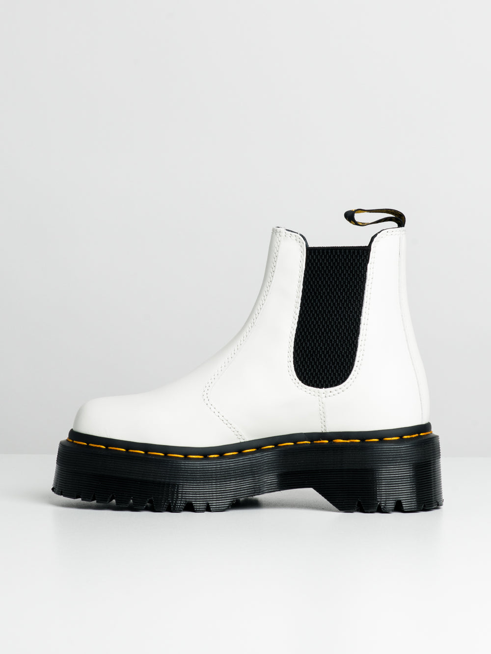 WOMENS DR MARTENS 2976 QUAD SMOOTH BOOT - CLEARANCE