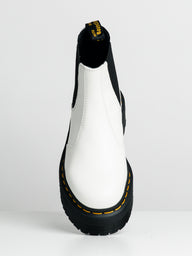 WOMENS DR MARTENS 2976 QUAD SMOOTH BOOT - CLEARANCE