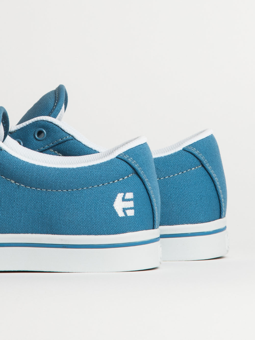 Shop Etnies Jameson 2 Eco Shoes In Warm Grey - Fast Shipping & Easy Shop Etnies Jameson 2 Eco Shoes In Warm Grey - Fast Shipping & Easy