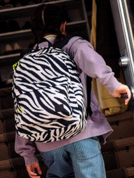 HERSCHEL SUPPLY CO. CLASSIC XL BACKPACK - ZEBRA