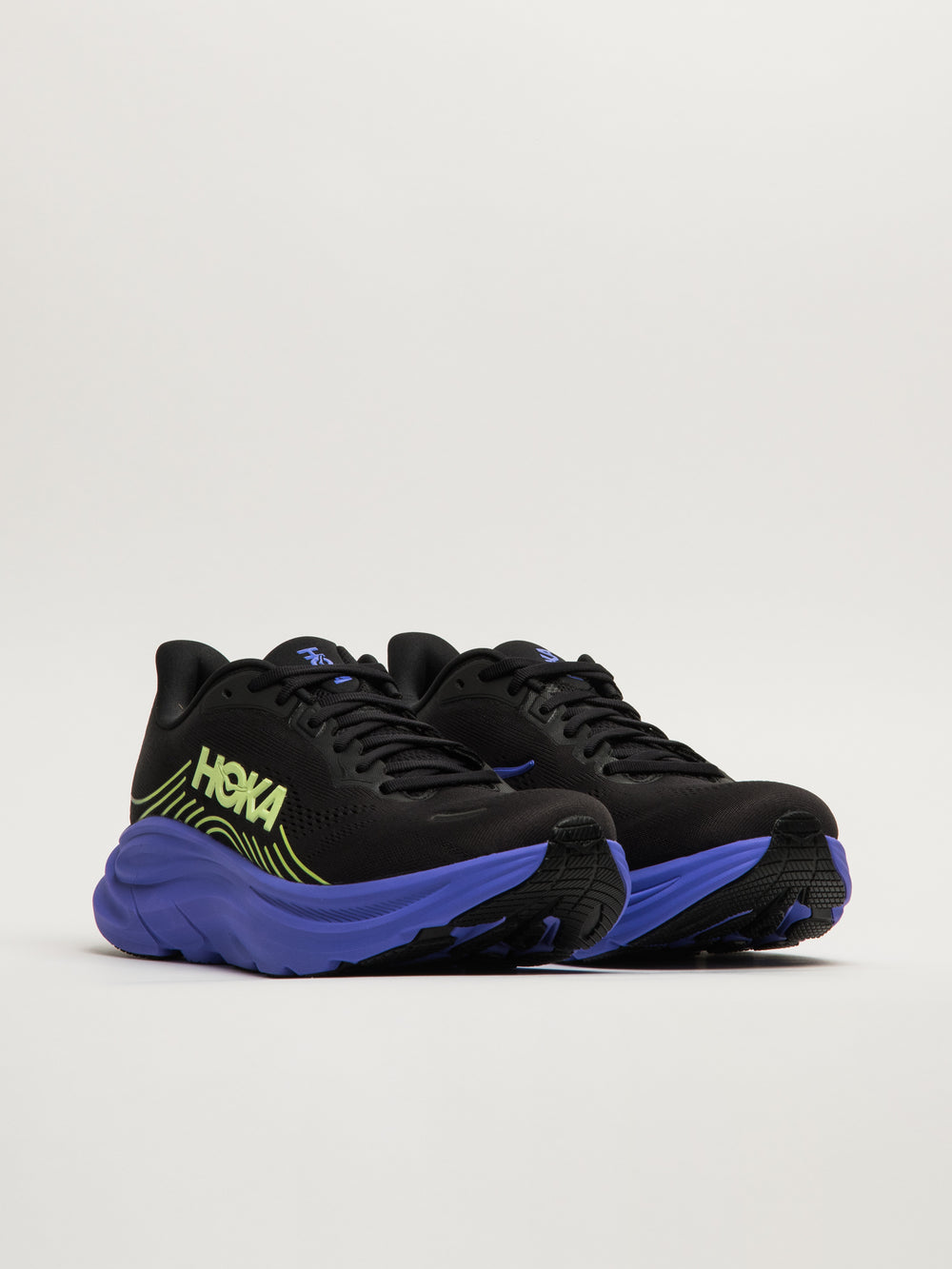 HOKA CLIFTON 11 SNEAKER - BLACK