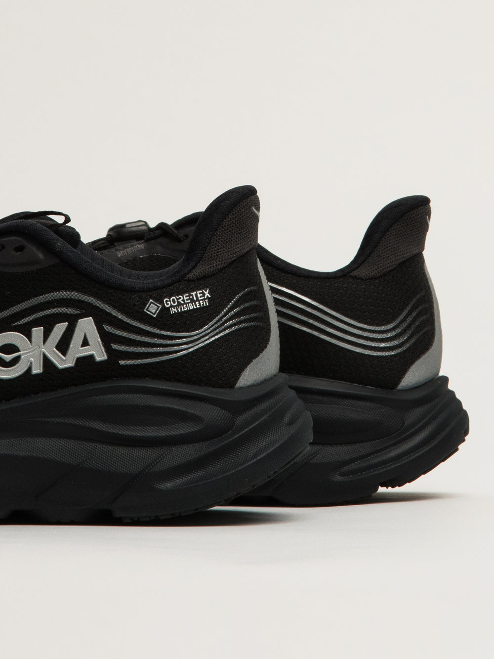 WOMENS HOKA CLIFTON II GTX - BLACK