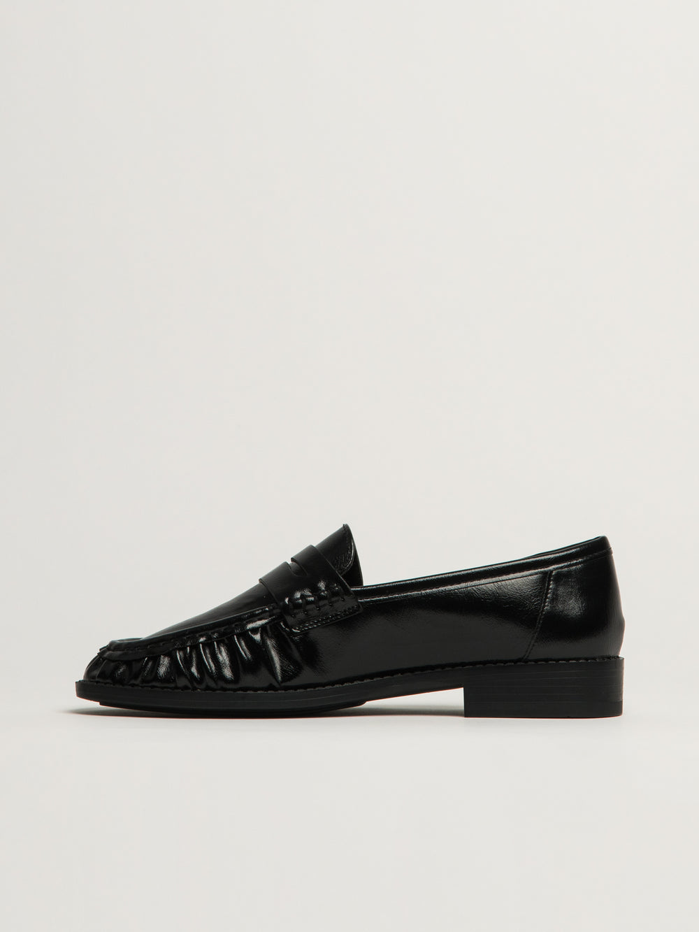 WOMENS STEVE MADDEN CREATIVE LOAFER - BLACK