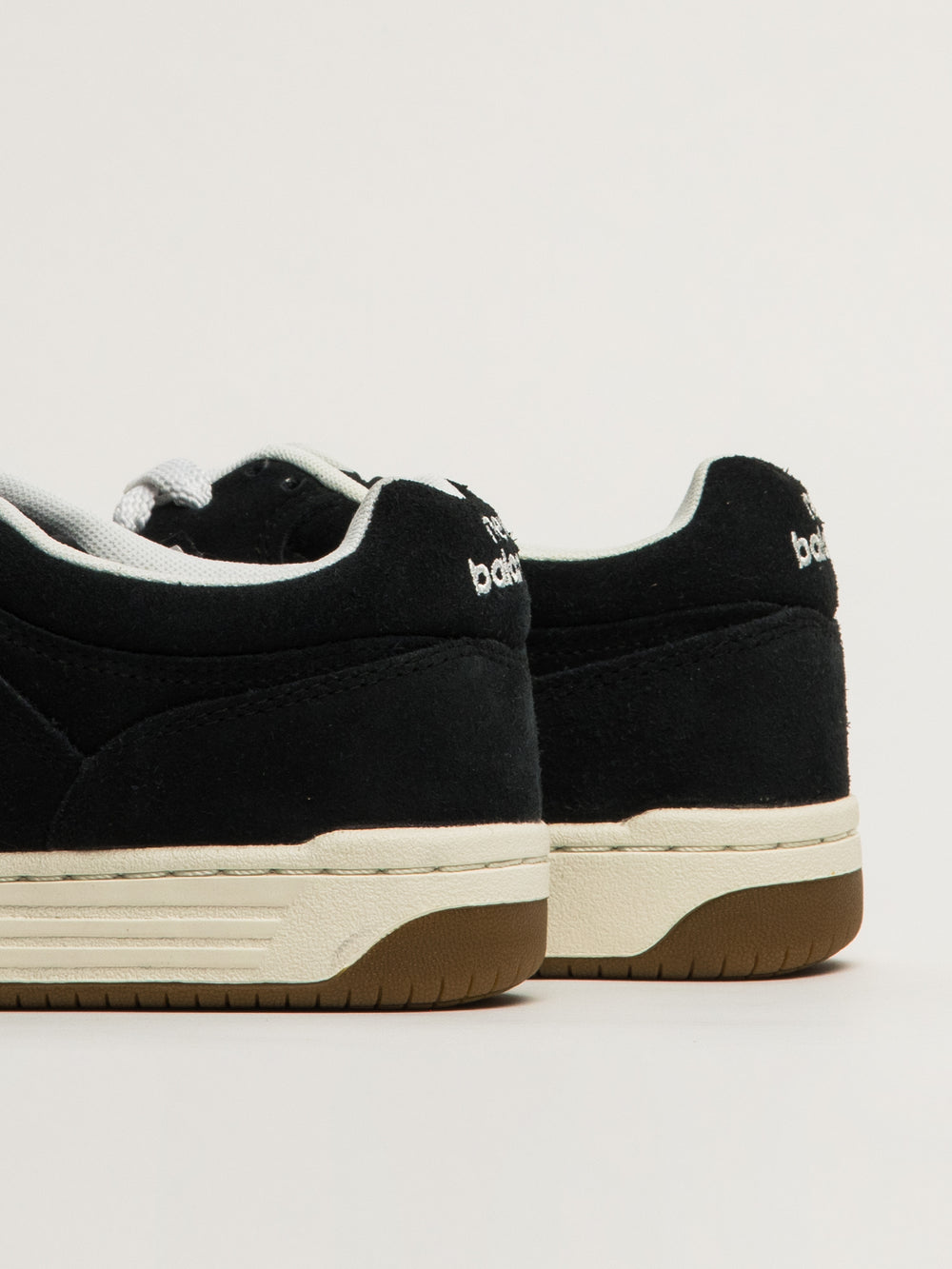MENS NEW BALANCE THE 480 - BLACK/WHITE