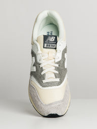 MENS NEW BALANCE THE 997 - LIGHT ALUMINUM SNEAKER - CLEARANCE