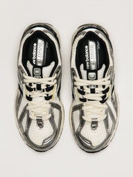 WOMENS NEW BALANCE 1906 - SILVER/BLACK