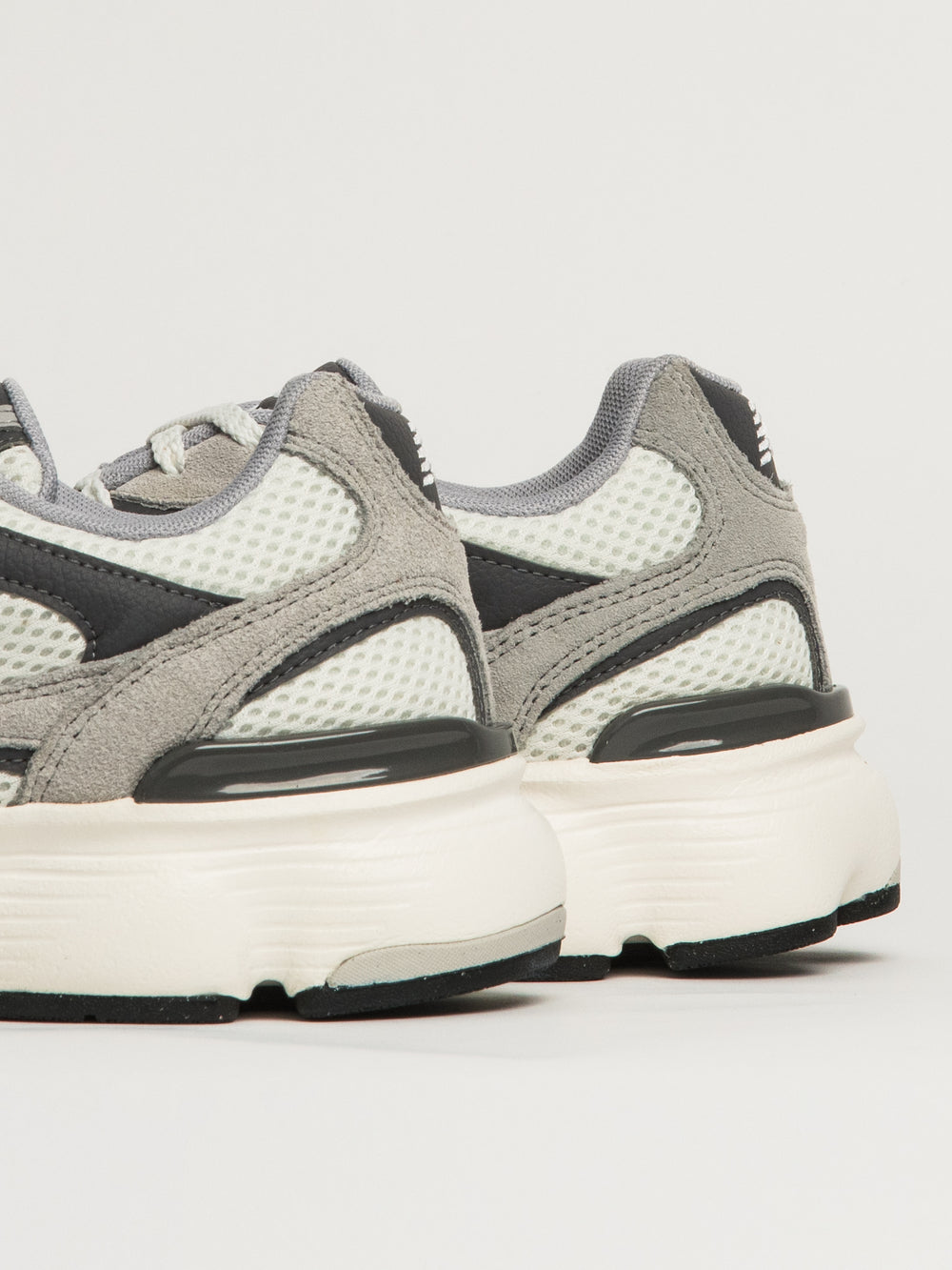 NEW BALANCE THE 603 SNEAKER - WHITE