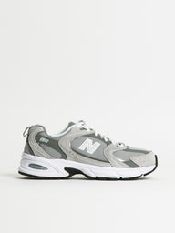 WOMENS NEW BALANCE THE 530 SNEAKER - RAINCLOUD