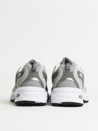 MENS NEW BALANCE THE 530 SNEAKER - RAINCLOUD