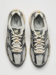 WOMENS NEW BALANCE THE 530  SNEAKER - SILVER