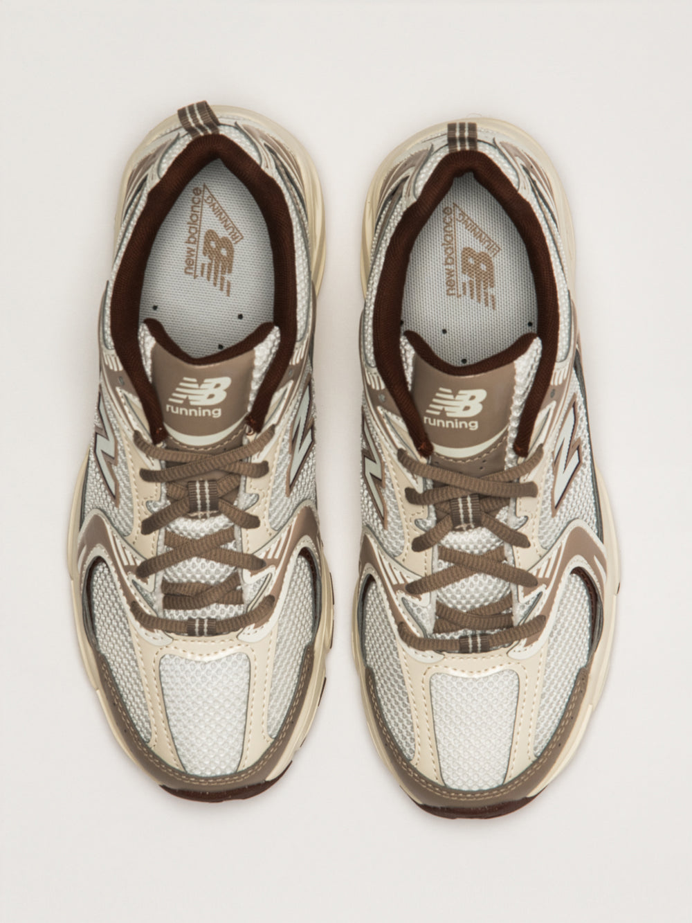 NEW BALANCE THE 530 SNEAKER - CREAM