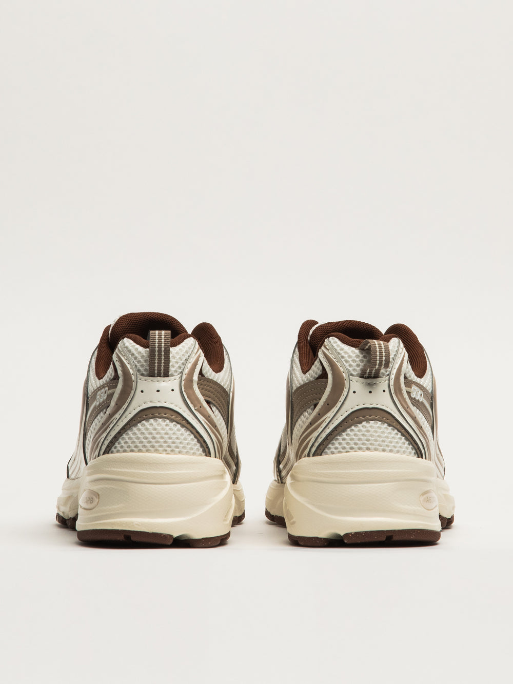 NEW BALANCE THE 530 SNEAKER - CREAM