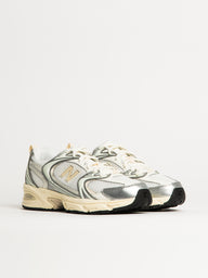 WOMENS NEW BALANCE THE 530 SNEAKER - SILVER METALLIC LINEN