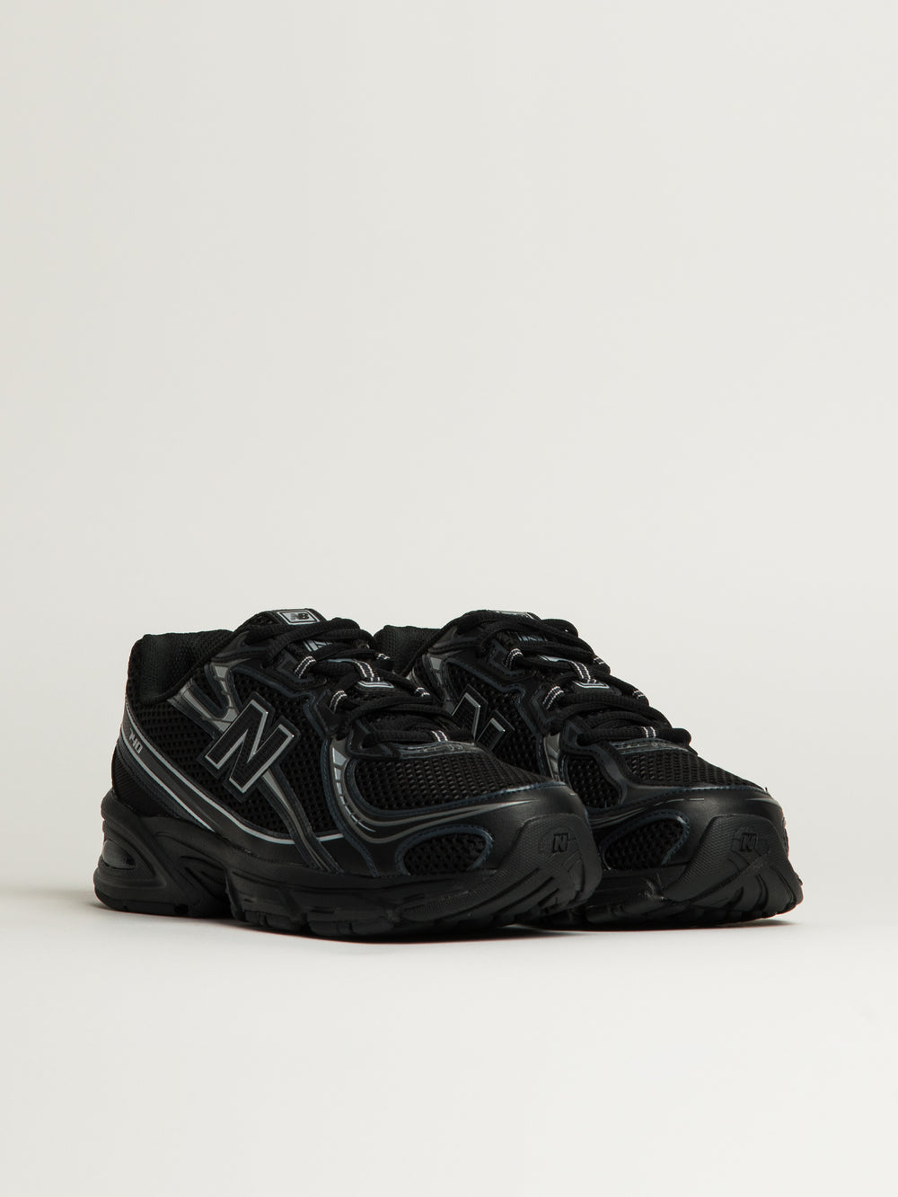 MENS NEW BALANCE THE 740 SNEAKER - BLACK