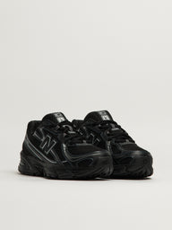 WOMENS NEW BALANCE THE 740 - BLACK