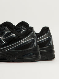 WOMENS NEW BALANCE THE 740 - BLACK