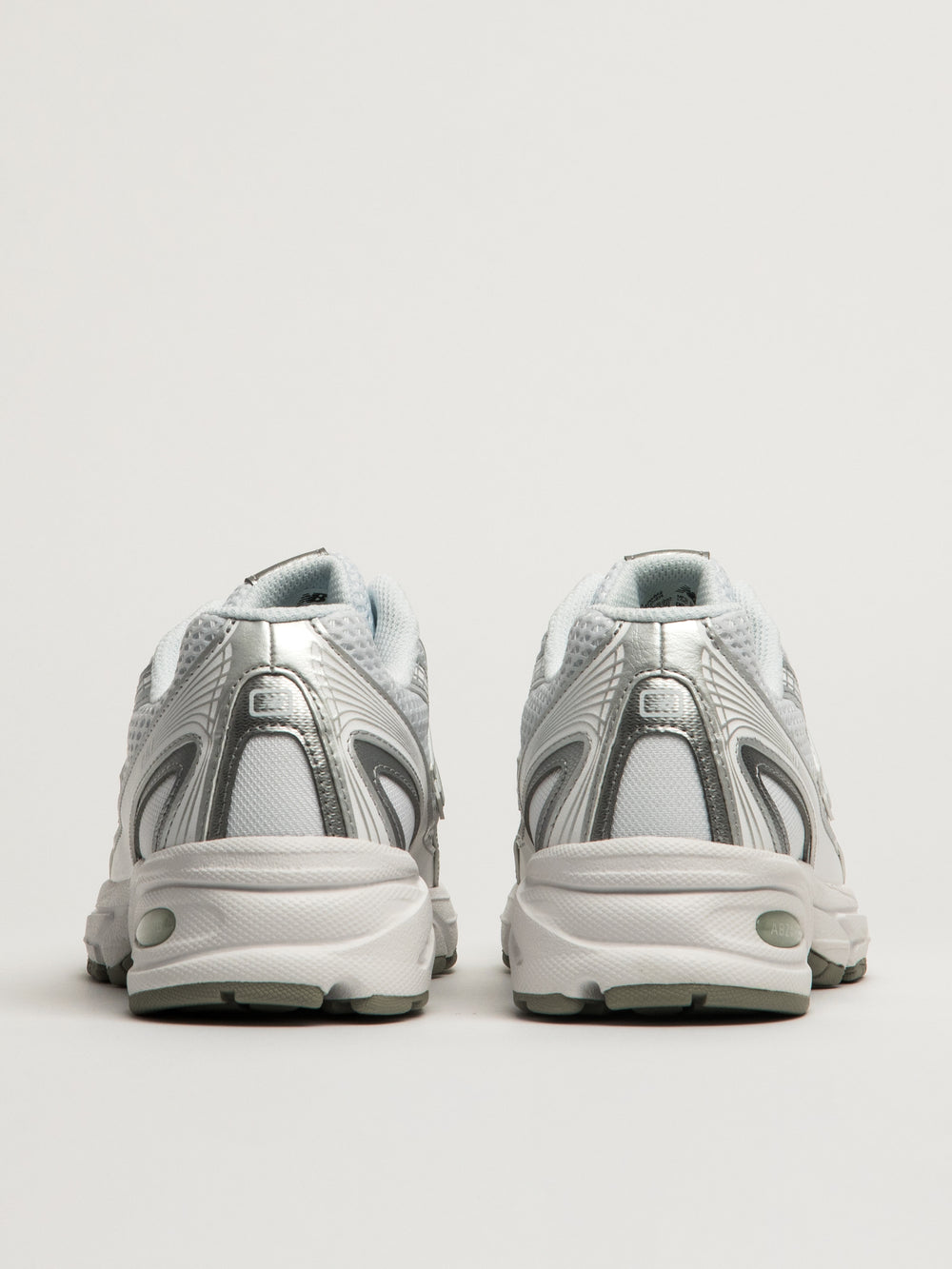 WOMENS NEW BALANCE THE 740 - WHITE METALLIC
