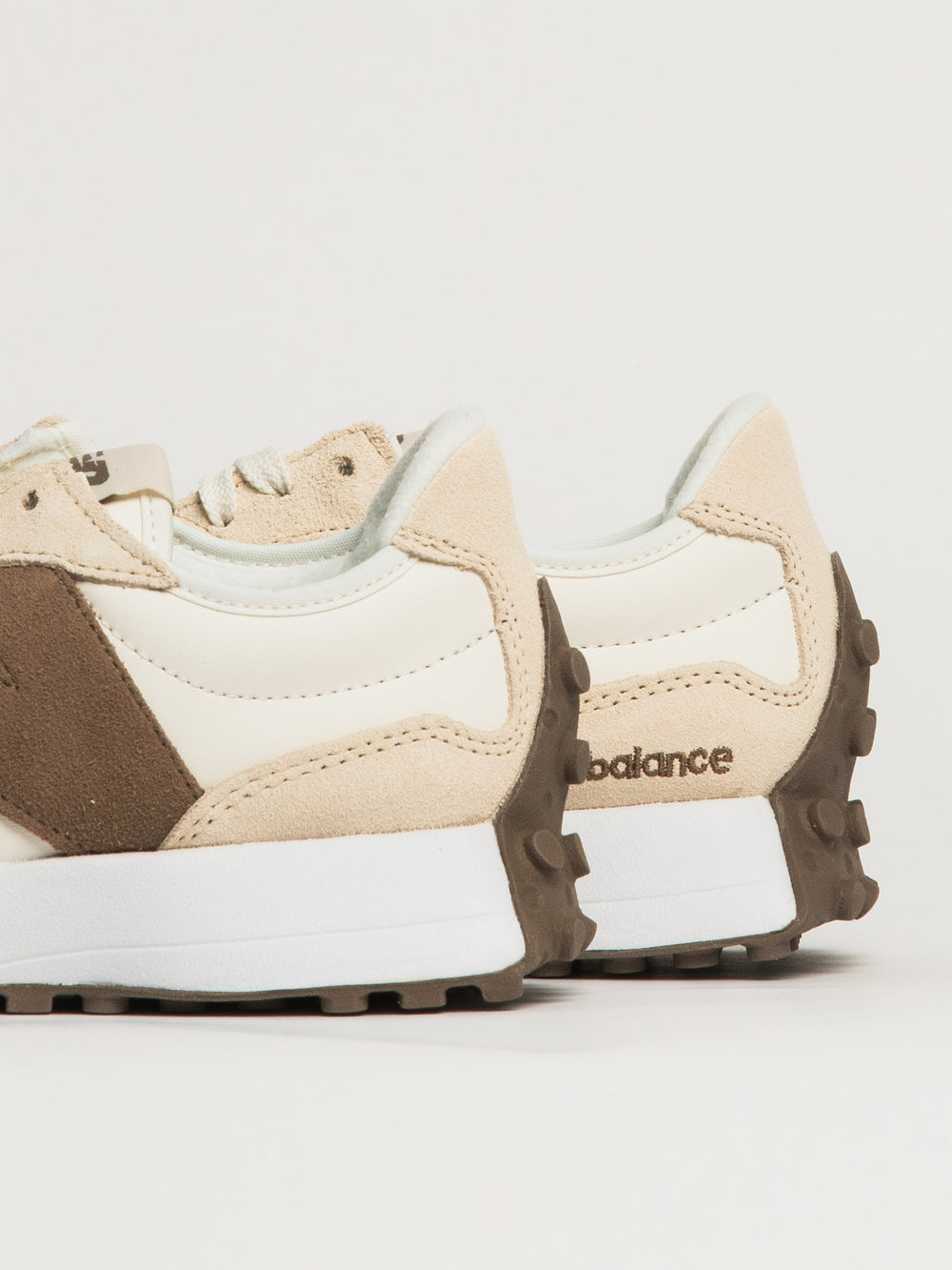 NEW BALANCE THE 327 SNEAKER - CREAM