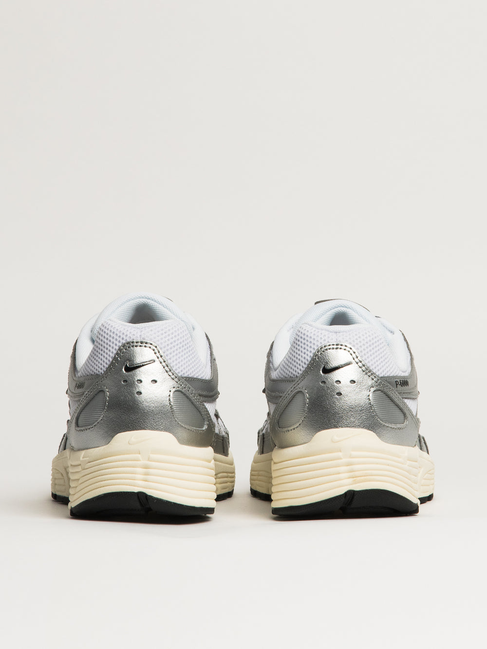 MENS NIKE P - 6000 SNEAKER - WHITE/BLACK