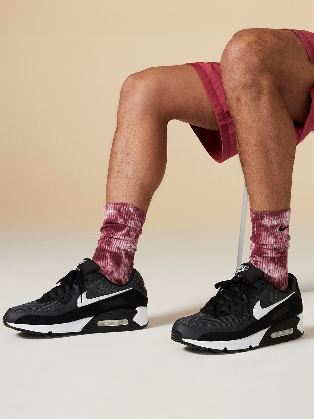MENS NIKE AIR MAX 90 SNEAKER - CLEARANCE