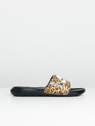 WOMENS NIKE VICTORI ONE SLIDES - CLEARANCE