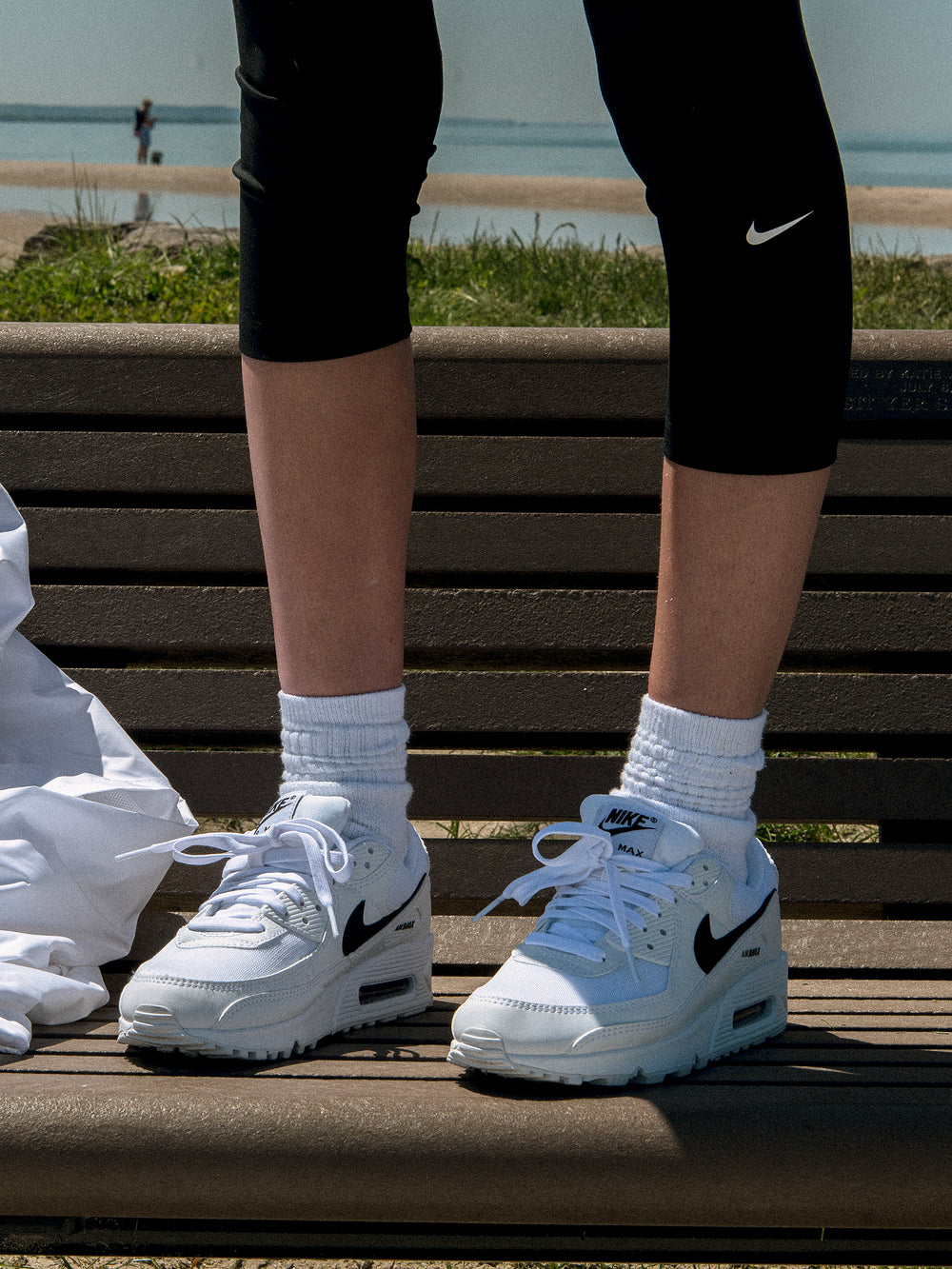 WOMENS NIKE AIR MAX 90 SNEAKER - CLEARANCE