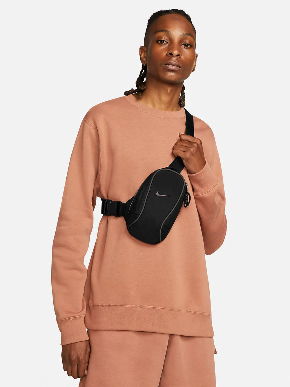 NIKE SWESSENTIALSXBODY 1L - CLEARANCE