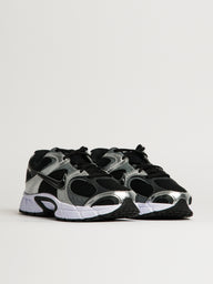 MENS NIKE V5 RNR SNEAKER - BLACK
