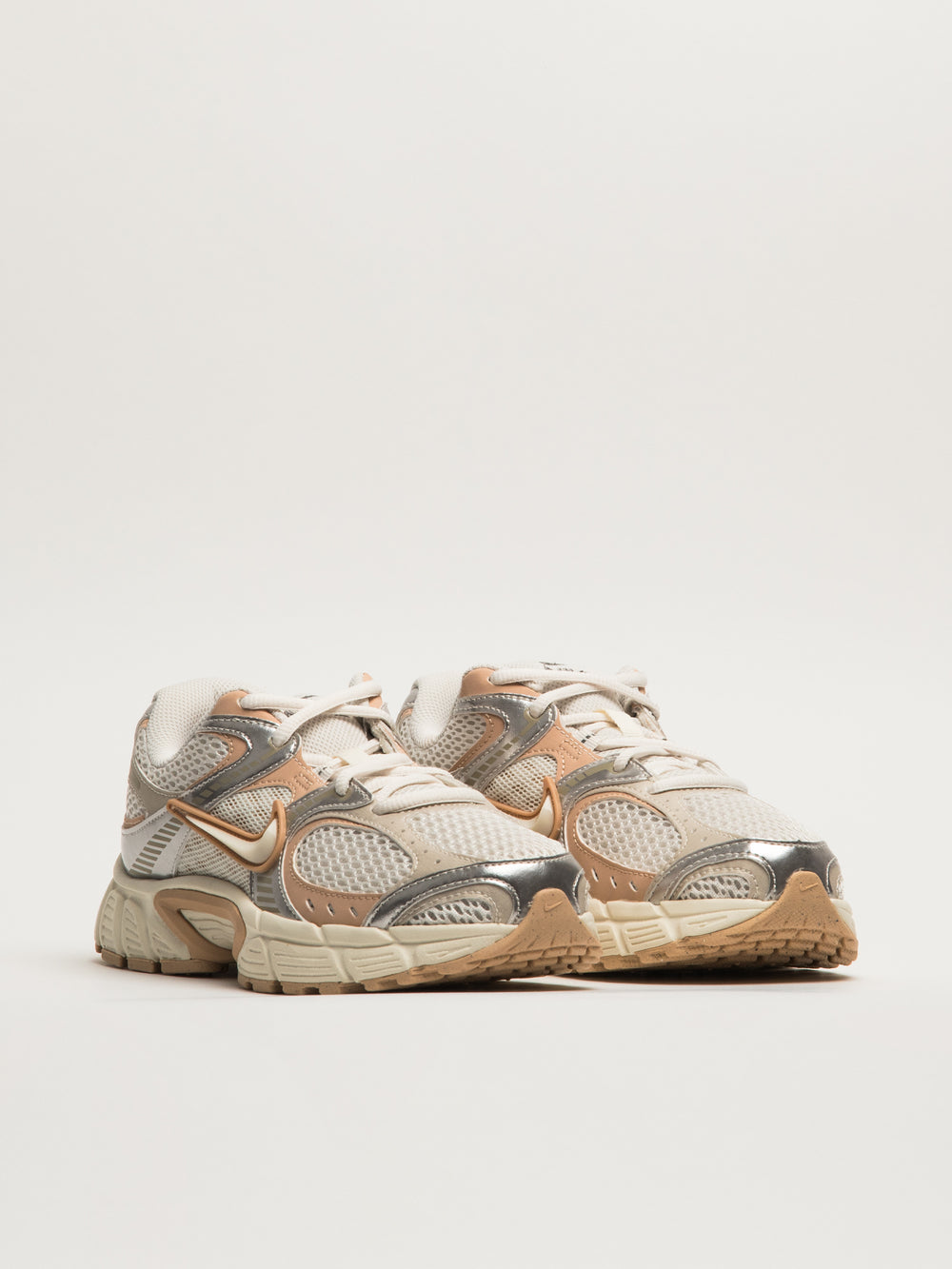 NIKE V5 RNR SNEAKER - BEIGE