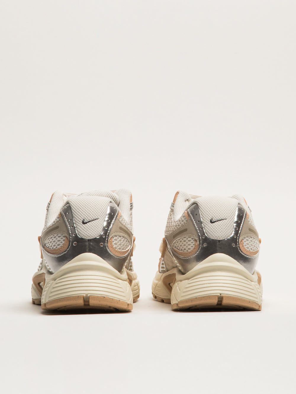 NIKE V5 RNR SNEAKER - BEIGE