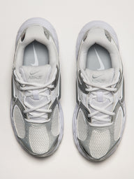 WOMENS NIKE V5 RNR SNEAKER - WHITE/SILVER