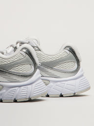 WOMENS NIKE V5 RNR SNEAKER - WHITE/SILVER